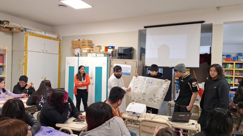 Foto ilustrativa de los alumnos del colegio. 