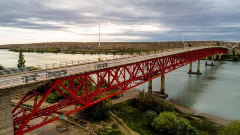 Tras presentacin de  Santa Cruz, la Justicia intim a Vialidad Nacional para que arregle el Puente de Piedra Buena