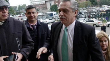 Causa seguros: chats revelan la disputa dentro del gobierno de Alberto Fernández por el rol de los brokers