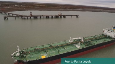 Derrame de petróleo en Punta Loyola: cómo ocurrió, los metros cúbicos que habría representado y los que "mienten con la cantidad" en la zona norte 