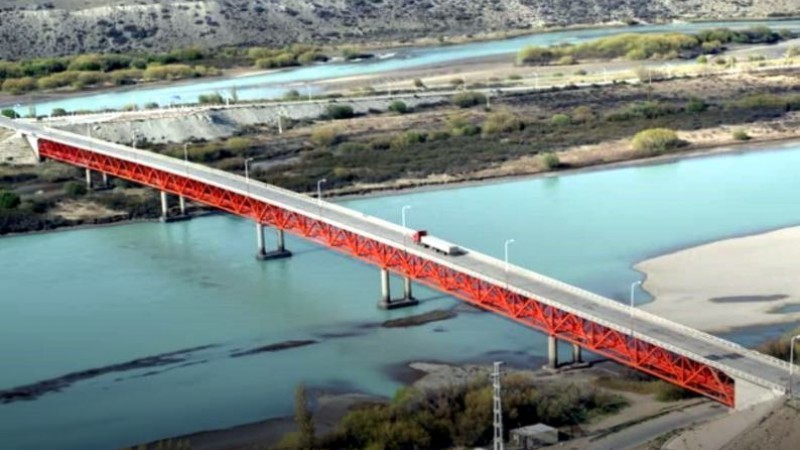 El mircoles habr restriccin vehicular en el puente sobre el Ro Santa Cruz