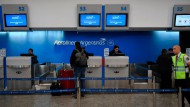 Culminó el paro de pilotos de Aerolíneas Argentinas y dejo como saldo 37 mil pasajeros afectados, vuelos cancelados y perdidas millonarias