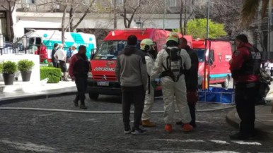 Evacuaron un hotel de Retiro por un escape de cloro y ácido: varias personas fueron asistidas