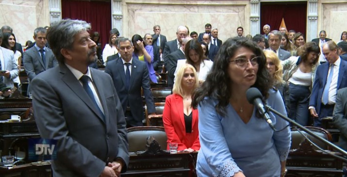 Jos Luis Garrido y Ana Mara Ianni en la jura en el Congreso.&nbsp;