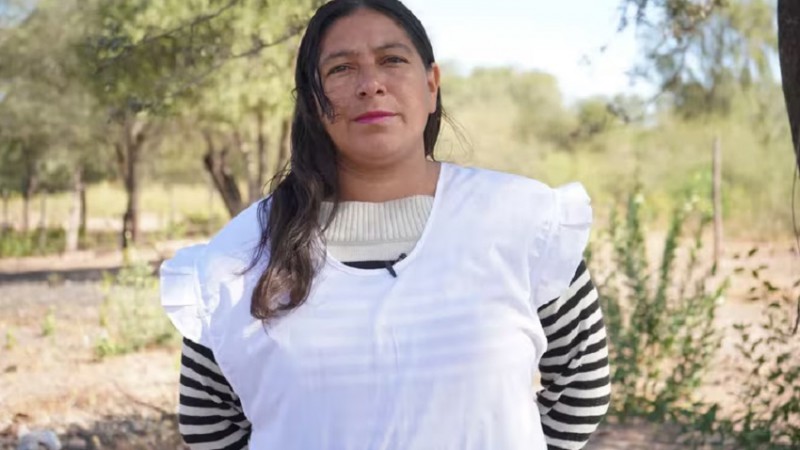 Gloria Cisneros, la maestra del impenetrable chaqueo candidata a ser la mejor docente del mundo