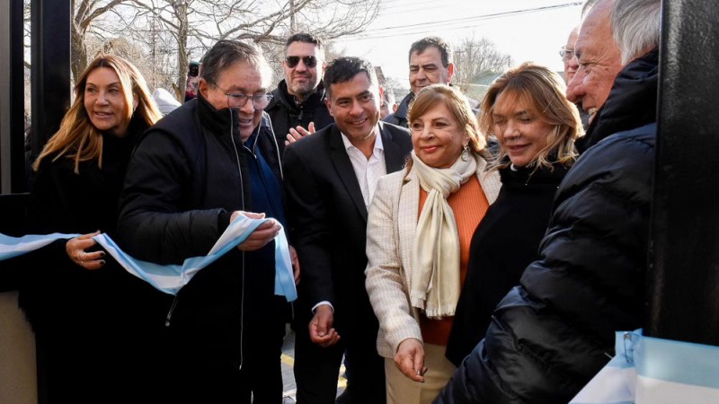 Autoridades municipales acompaaron inauguracin del edificio de la UTHGRA en Ro Gallegos