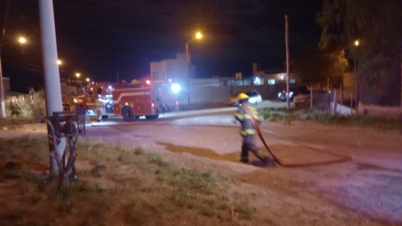 Muri una mujer en un incendio de vivienda en Puerto Madryn