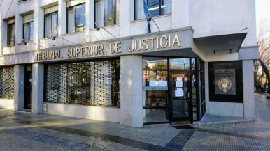 Escándalo en la Justicia de Santa Cruz: un supervisor de violencia de género fue denunciado por violencia familiar y piden su apartamiento 