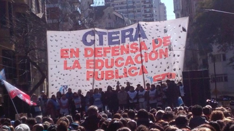 CTERA anunci un paro nacional docente y se une a la marcha federal educativa de las universidades