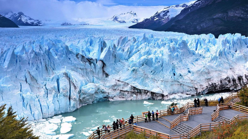 El turismo espera mejoras en la recta final del ao