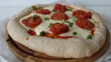 La receta de pizza calabresa: cómo preparar este clásico