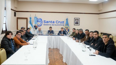 Intendentes, gremios y gobierno provincial se reunieron con el nuevo interventor de YCRT 