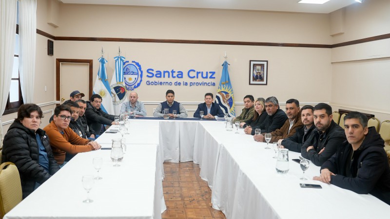 Gobieno, YCRT y gremios hoy en casa de gobierno.