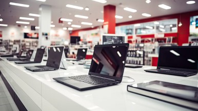 Tres supermercados ofrecen notebooks con increíbles descuentos 