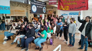 Asamblea de estudiantes de la UNPA-UARG decidió toma de la Unidad Académica