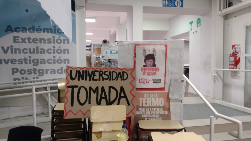 La UNPA de Ro Gallegos permanecer tomada este mircoles a la espera de la votacin por el veto a la Ley de Financiamiento Universitario 