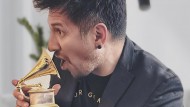 El megaproyecto musical que un riogalleguense ganador del Grammy quiere realizar con artistas de Santa Cruz y la Patagonia: incluye una canción de Hugo Giménez Agüero creada por inteligencia artificial 