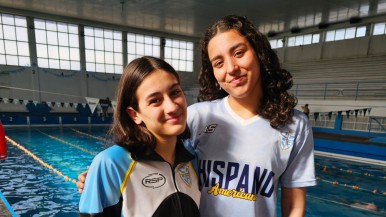 Dos nadadoras de Hispano Americano representarán a la Argentina en un torneo en Brasil 