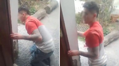 Sigue la inseguridad en Río Gallegos: empujó a una abuela, intentó meterse a la casa y lo detuvo el nieto, quien lo filmó arrodillado en el suelo  