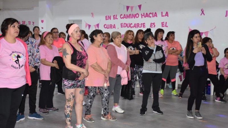 Octubre Rosa: dieron charla sobre el cncer de mama en el CIC del Carmen de Ro Gallegos