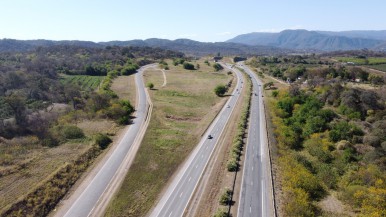 El mantenimiento de rutas podría pasar a manos privadas 