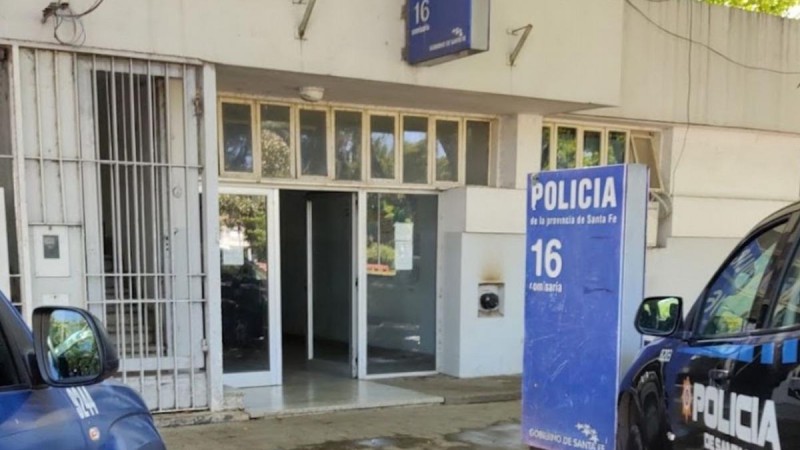 Diecisis evadidos y dos recapturados de una comisara de zona sur de Rosario