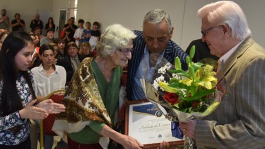 "Lala", docente homenajeada: "Cañadón es un lugar bendecido por Dios"