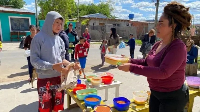 "Para muchas familias, esta es la nica comida del da": el fuerte impacto en los nios del mayor salto de la pobreza en Argentina en 20 aos