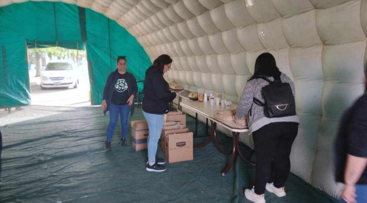 Fuerte conflicto, acampe y puertas cerradas en un municipio de Santa Cruz