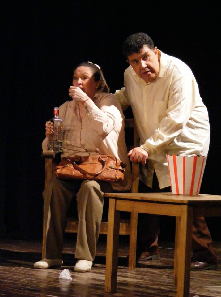 Se presenta "Una de pelcula" en el teatro municipal