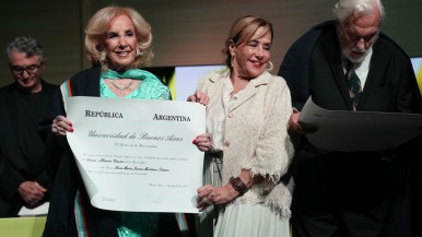 Mirtha Legrand fue homenajeada en la UBA 