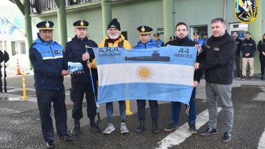 Pasó por Río Gallegos: un Capitán de navío y una travesía en homenaje  a los 44 tripulantes del ARA San Juan