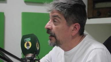 Garrido al decano de la UTN en Santa Cruz: "Empiecen a acomodar los papelitos y traten de no meter facturas truchas porque les va a caer una auditoría" 