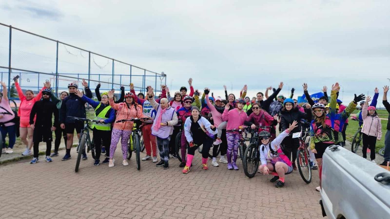 Gran respuesta a la bicicleteada "Yo Pedaleo por ella"