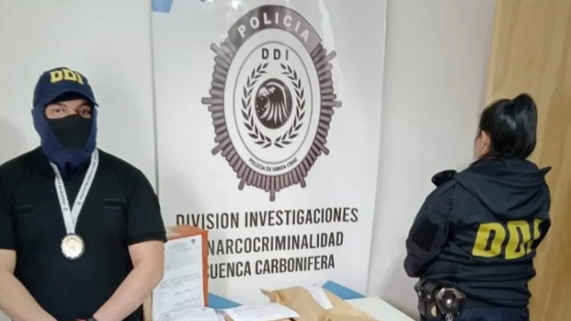 Allanamientos en Ro Turbio por denuncia de abuso sexual: hay un docente involucrado