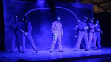 La obra de teatro homenajea a los mineros 