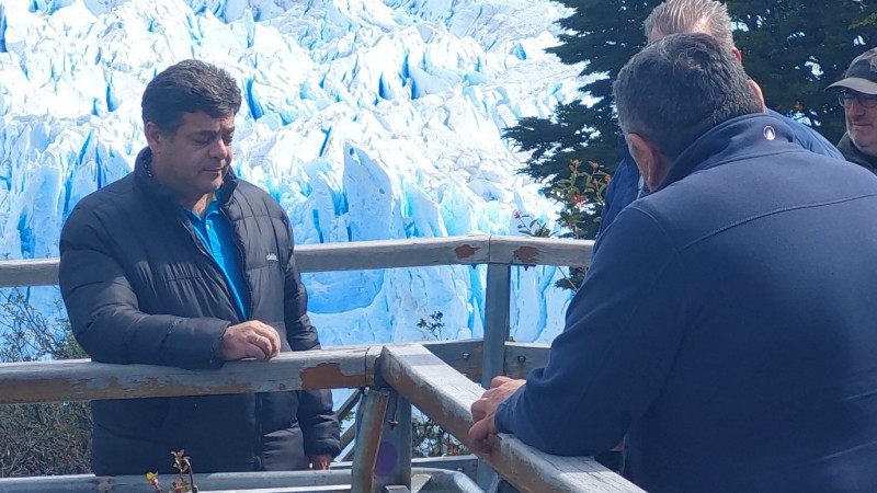 Comienza la restauracin de las pasarelas frente al Glaciar Perito Moreno