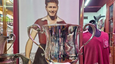 Lanús suma una nueva estrella, la Copa Perón 1955