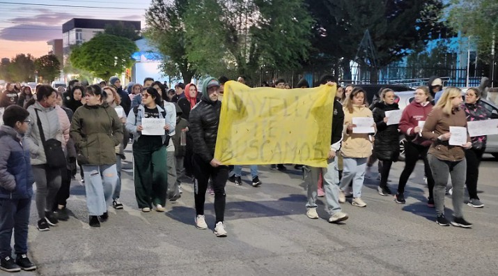 La adolescente que lleva una semana desaparecida de Santa Cruz: la denuncia por abuso que realiz la madre das antes y a dnde cree que se la llev su padrastro 