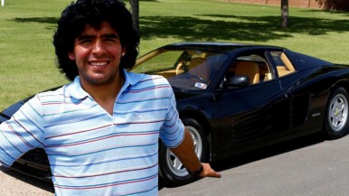 Maradona: automovilismo y homenajes al ídolo eterno