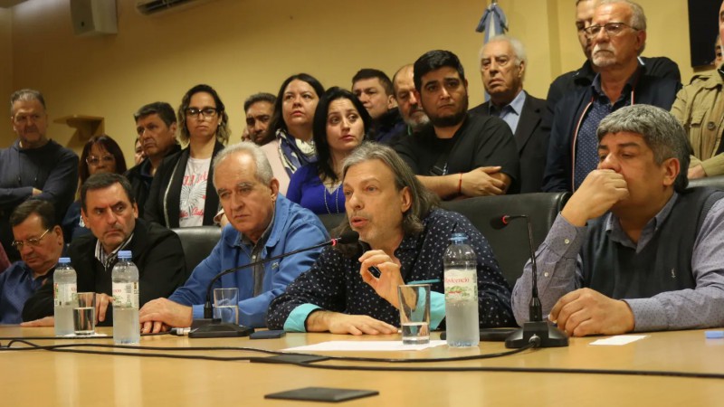 Docentes y nodocentes universitarios repudiaron las acusaciones de "adoctrinamiento" en la UBA