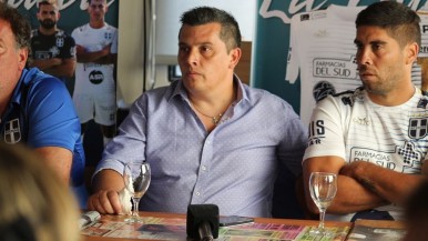 El presidente de un club y su hijo apostaron en contra de su propio equipo y ganaron 4 mil millones de pesos