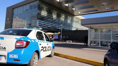 Horror en un centro de salud de la Patagonia: un enfermero fue detenido acusado de violar a una paciente y quedó todo grabado  