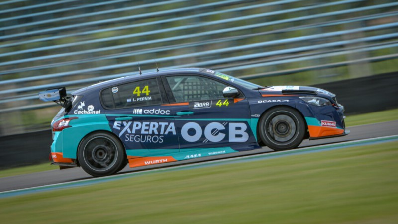 Leonel Perna tambin festej en el TCR