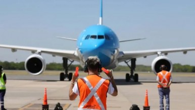 Aerolíneas Argentinas y los gremios firmaron un preacuerdo