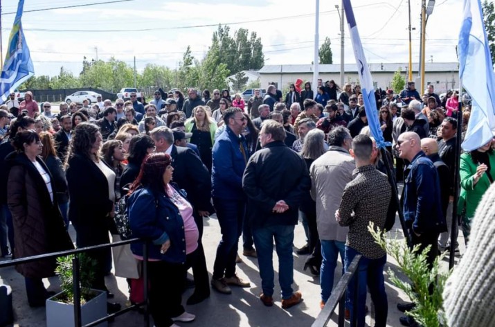 Inauguraron la Escuela Universitaria de Oficios y Emprendimientos en Ro Gallegos 