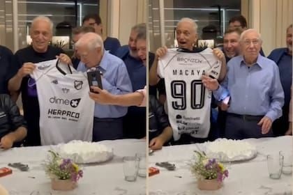 Macaya Mrquez festej sus 90 aos y sorprendi al revelar de qu equipo es hincha