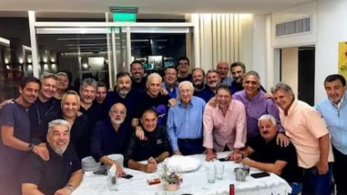 Macaya Márquez festejó sus 90 años y sorprendió al revelar de qué equipo es hincha