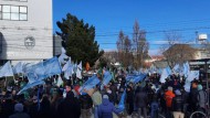 Contra el RIGI en diputados de Santa Cruz: la pelea por los votos, sin Luxen, y el miedo a enfrentamientos entre sindicatos 