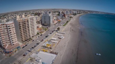 ¿Caro o barato?: cuánto costará alquilar una carpa en Puerto Madryn para las vacaciones